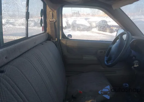 1998 Nissan Frontier Xe from USA, damaged, VIN 1N6DD21Y6WC366040